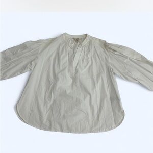 Women’s Banana Republic Long Sleeve Volume Sleeve Shirt Size XS